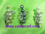 simple bread freshwater pearl brooch with 18K GP mountings